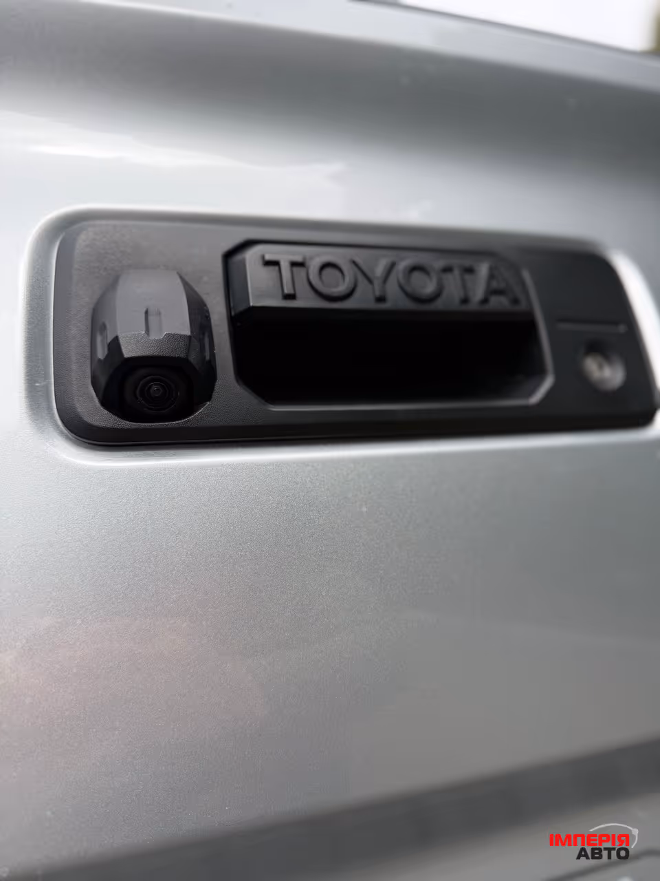 Toyota Tacoma - фото 15