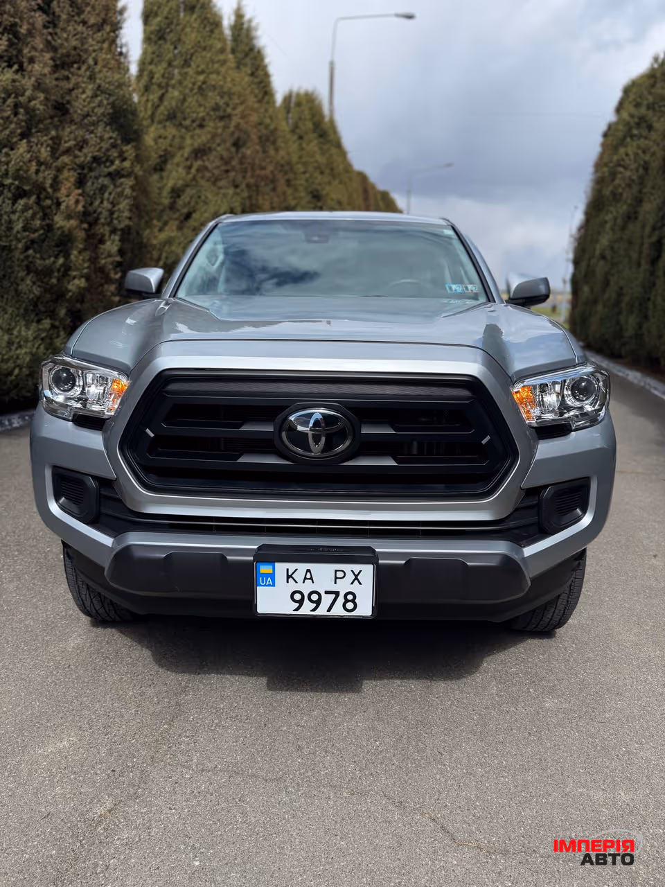 Toyota Tacoma - фото 2