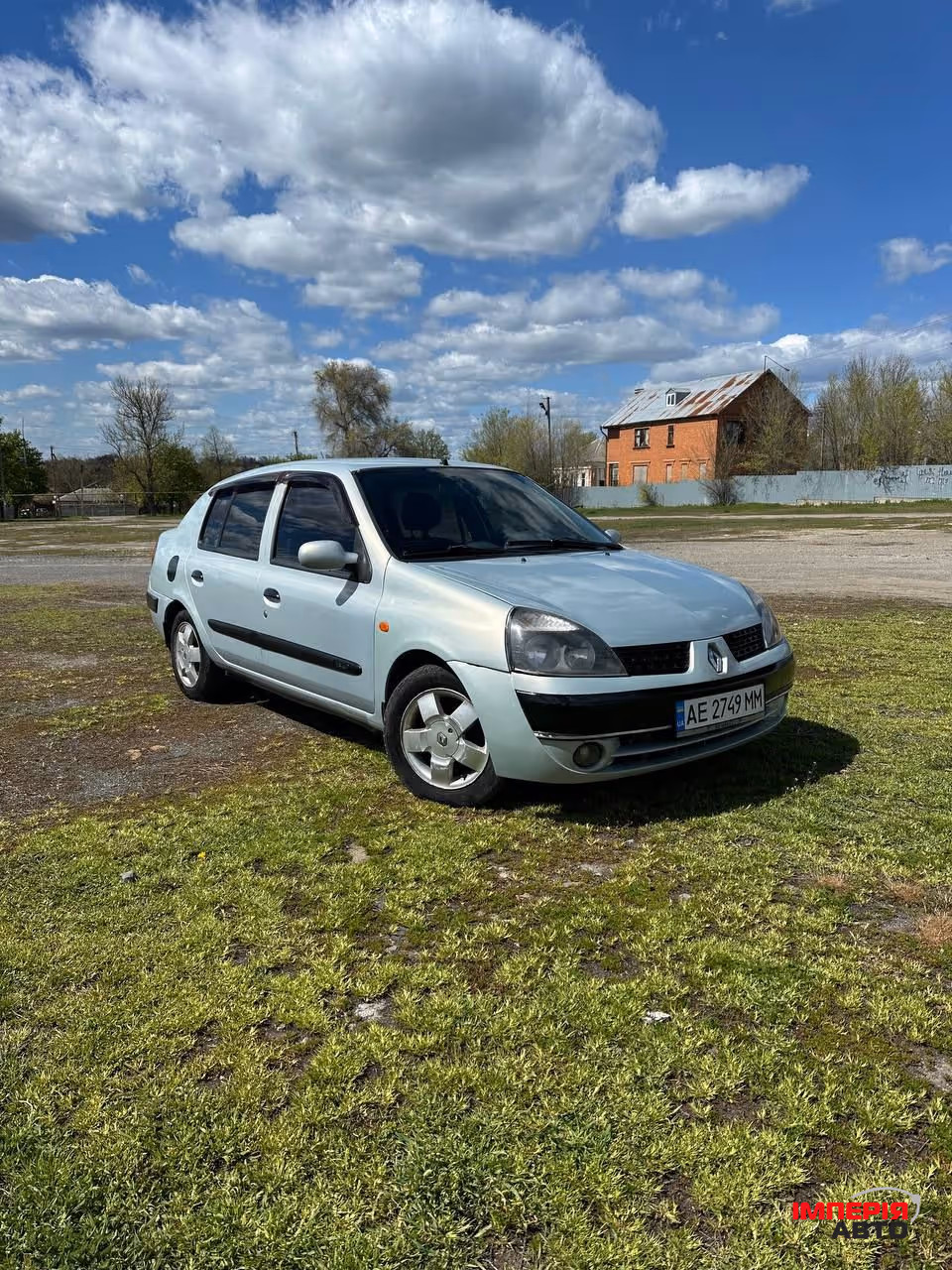 Renault Clio - фото 3