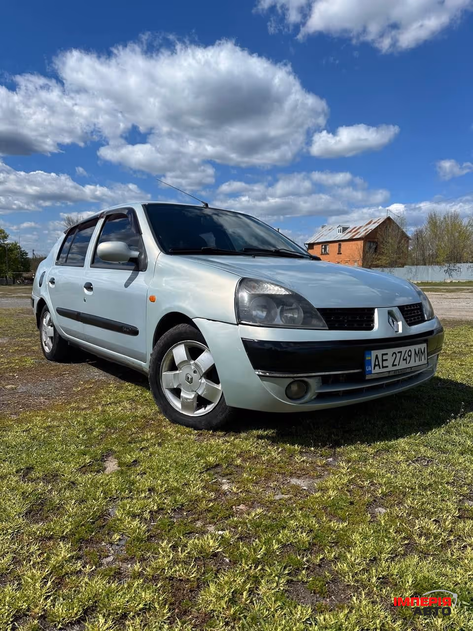 Renault Clio - фото 2