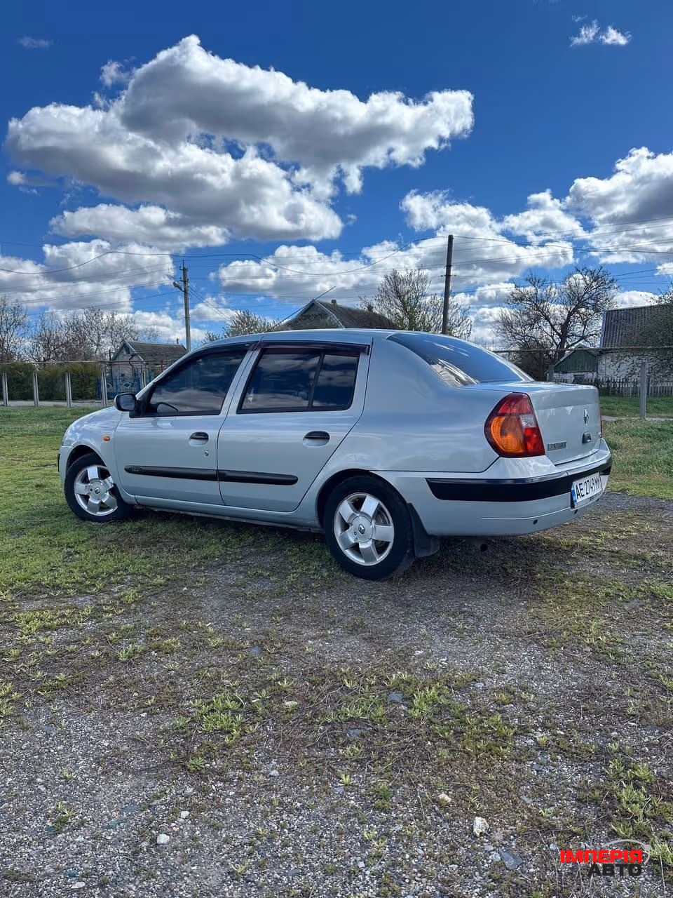 Renault Clio - фото 4