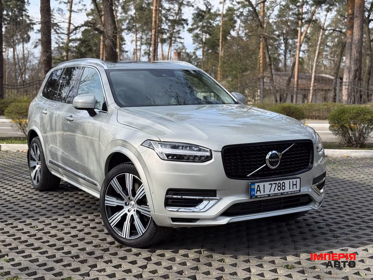 Volvo XC90 - фото 6