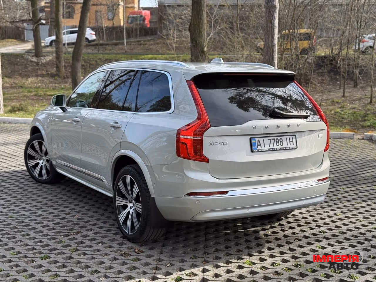Volvo XC90 - фото 5