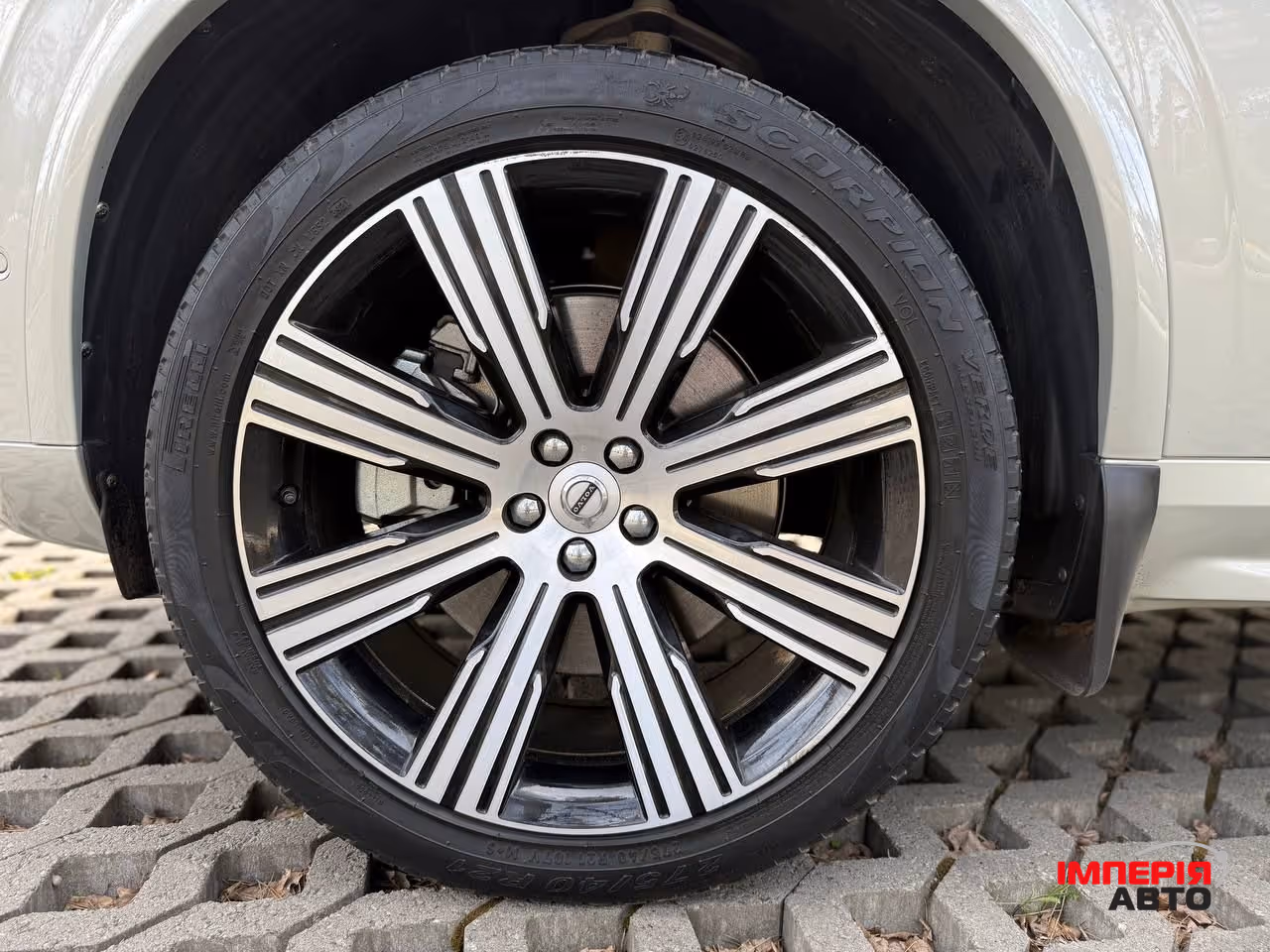 Volvo XC90 - фото 46