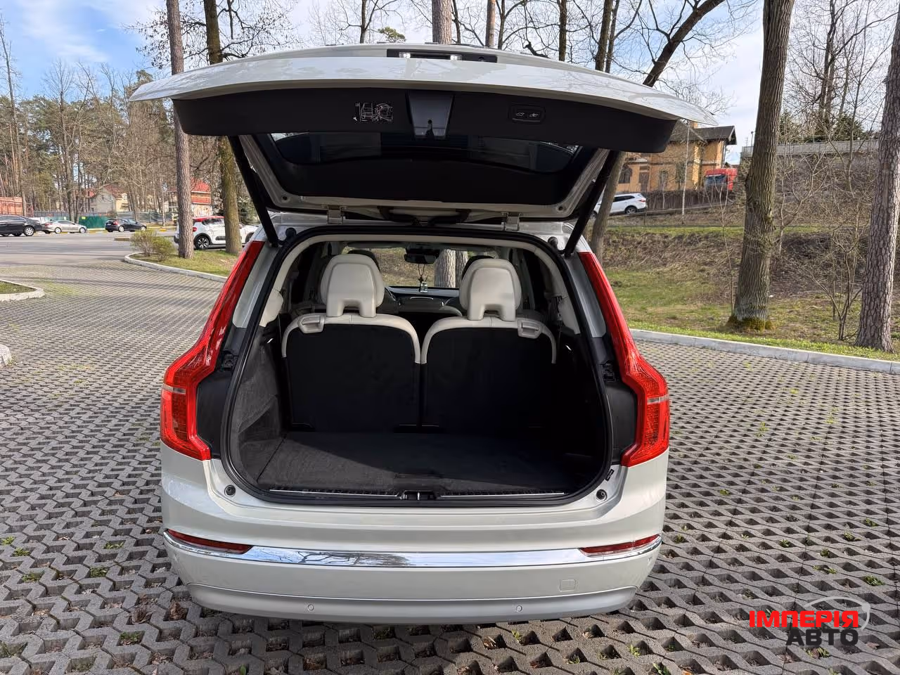Volvo XC90 - фото 40