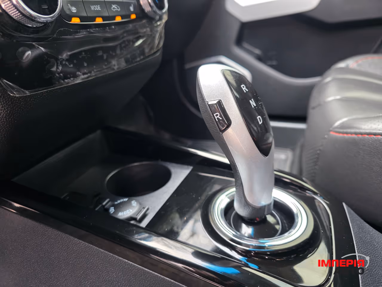 JAC iEV7S - фото 15
