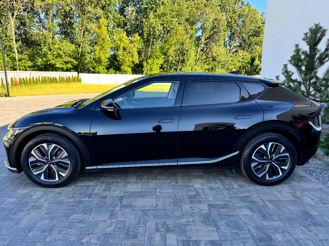 Kia EV6 - фото 2