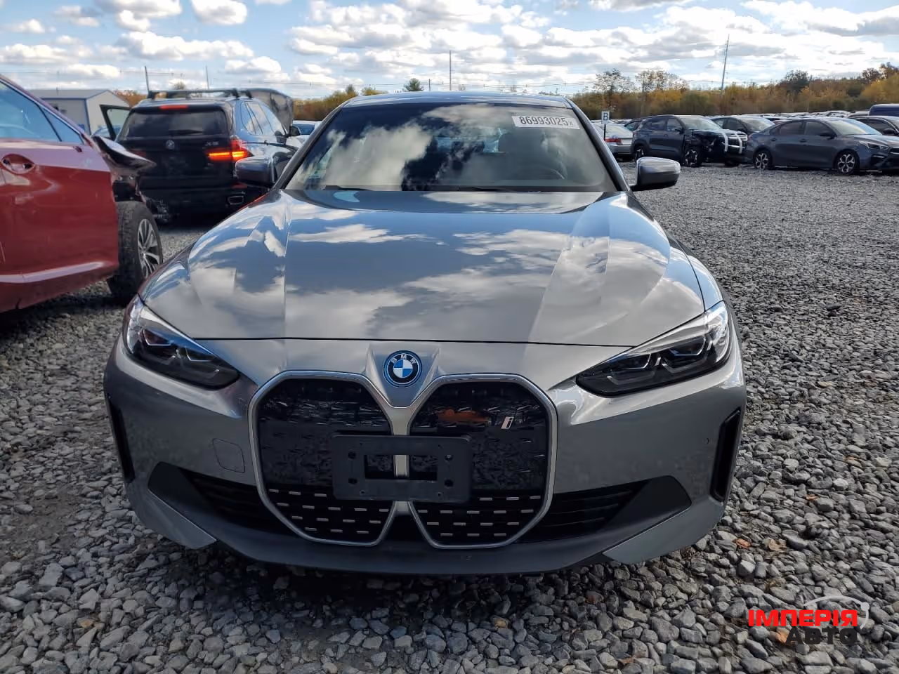 BMW i4 - фото 2