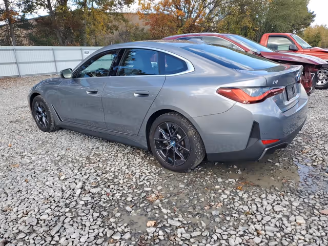 BMW i4 - фото 4