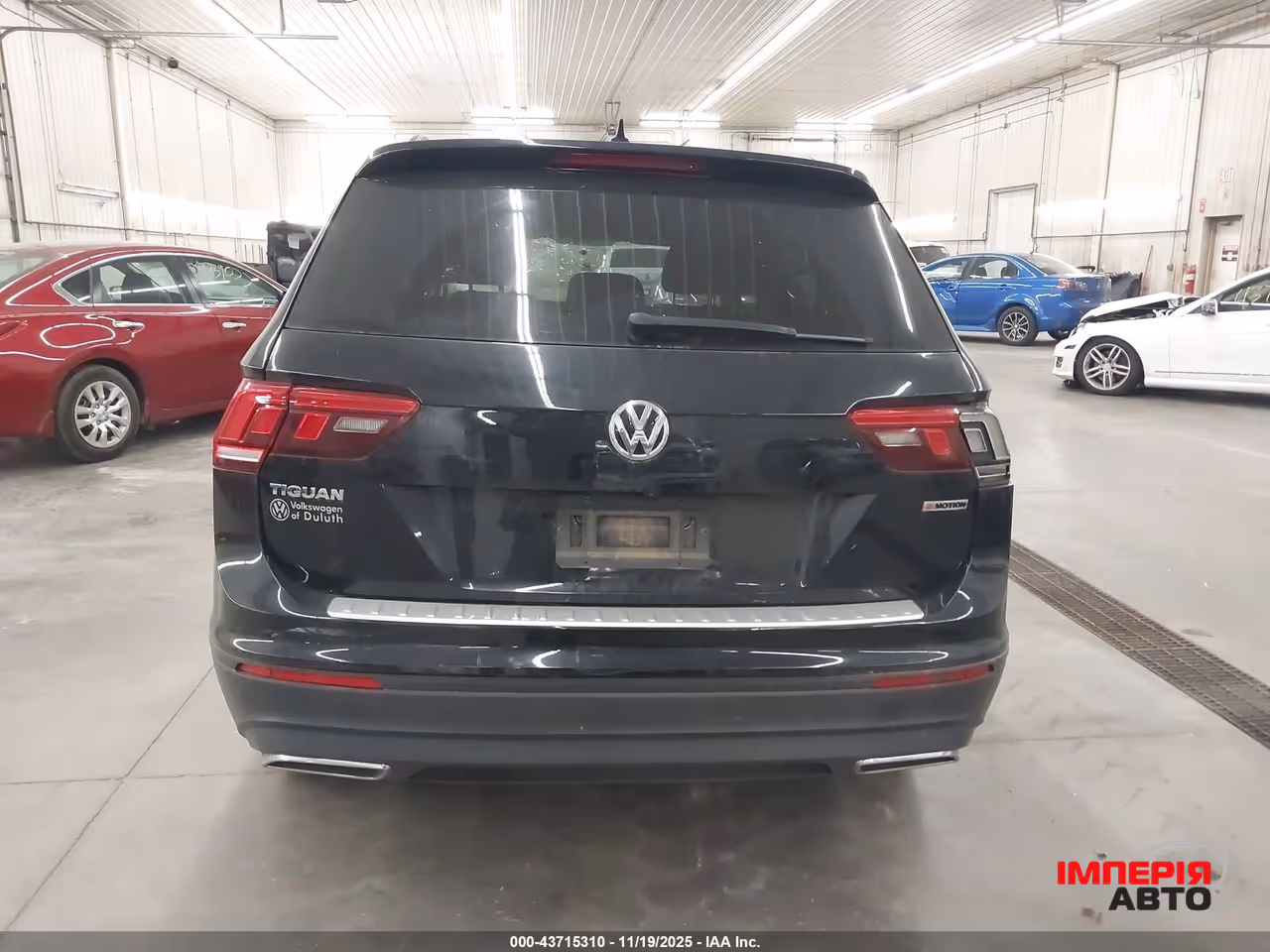 Volkswagen Tiguan - фото 5