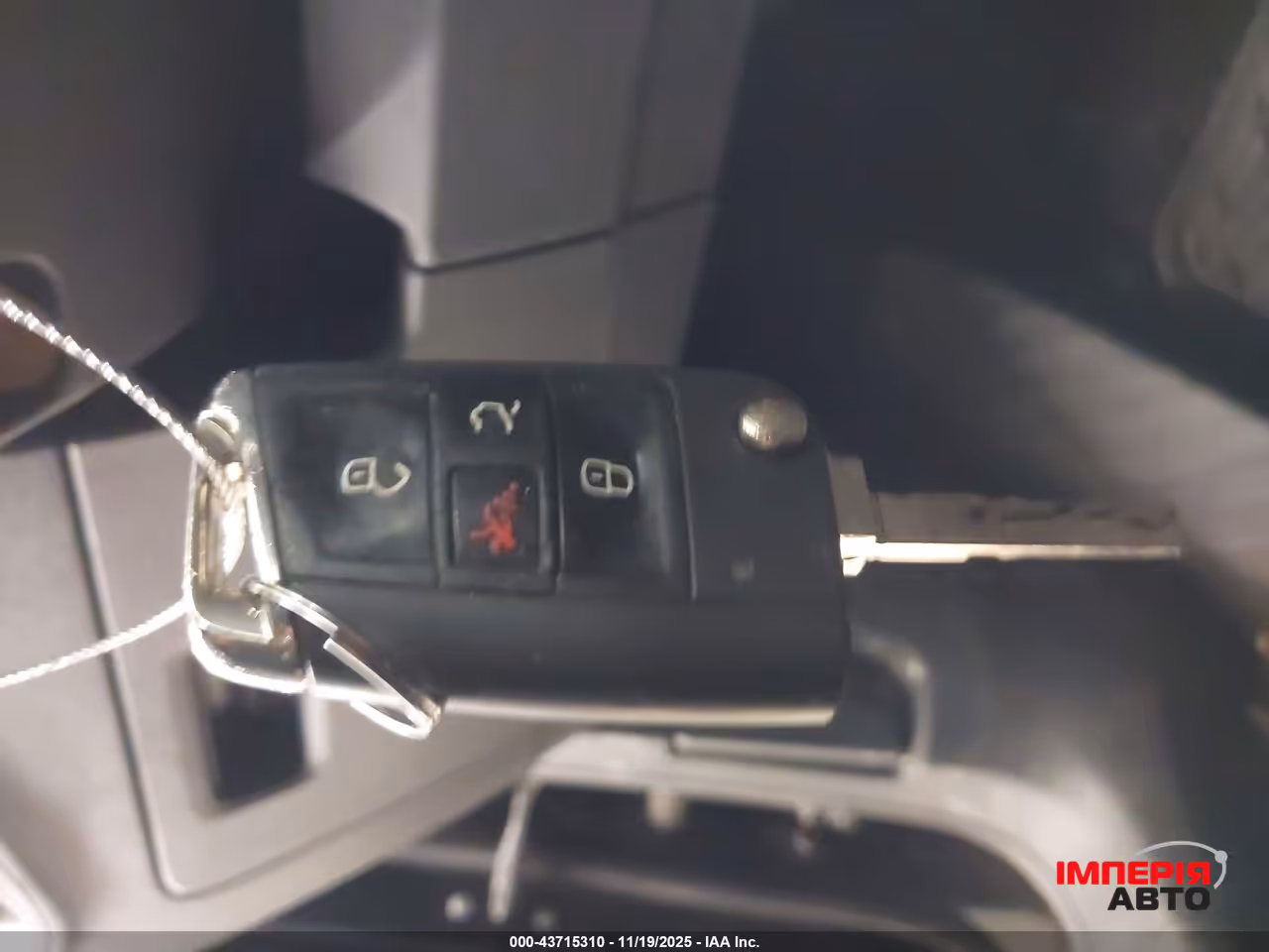 Volkswagen Tiguan - фото 9