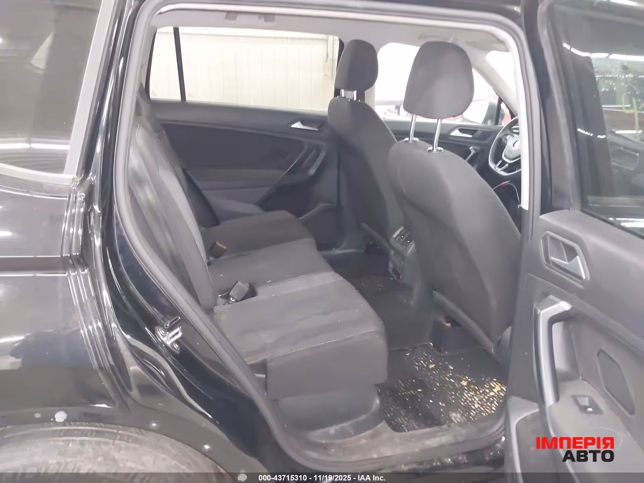 Volkswagen Tiguan - фото 10