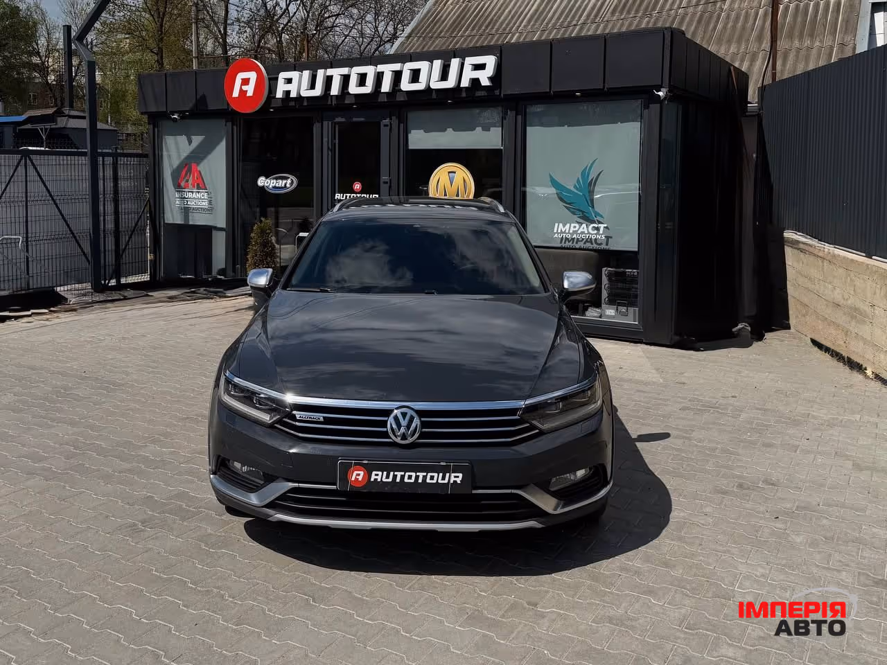 Volkswagen Passat - фото 2