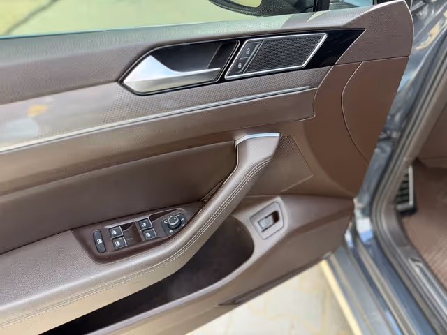 Volkswagen Passat - фото 5