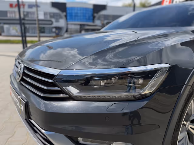 Volkswagen Passat - фото 3