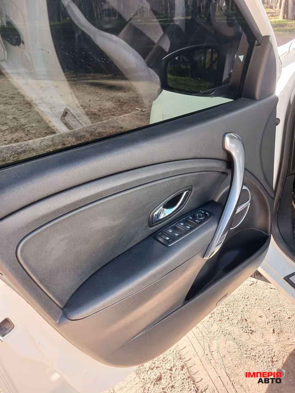 Renault Megane - фото 7