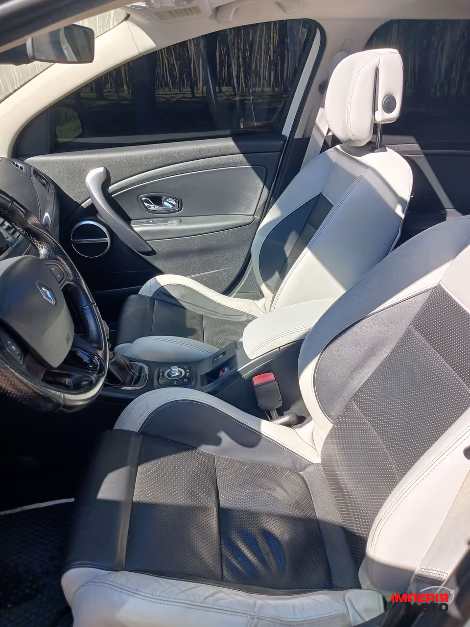 Renault Megane - фото 8