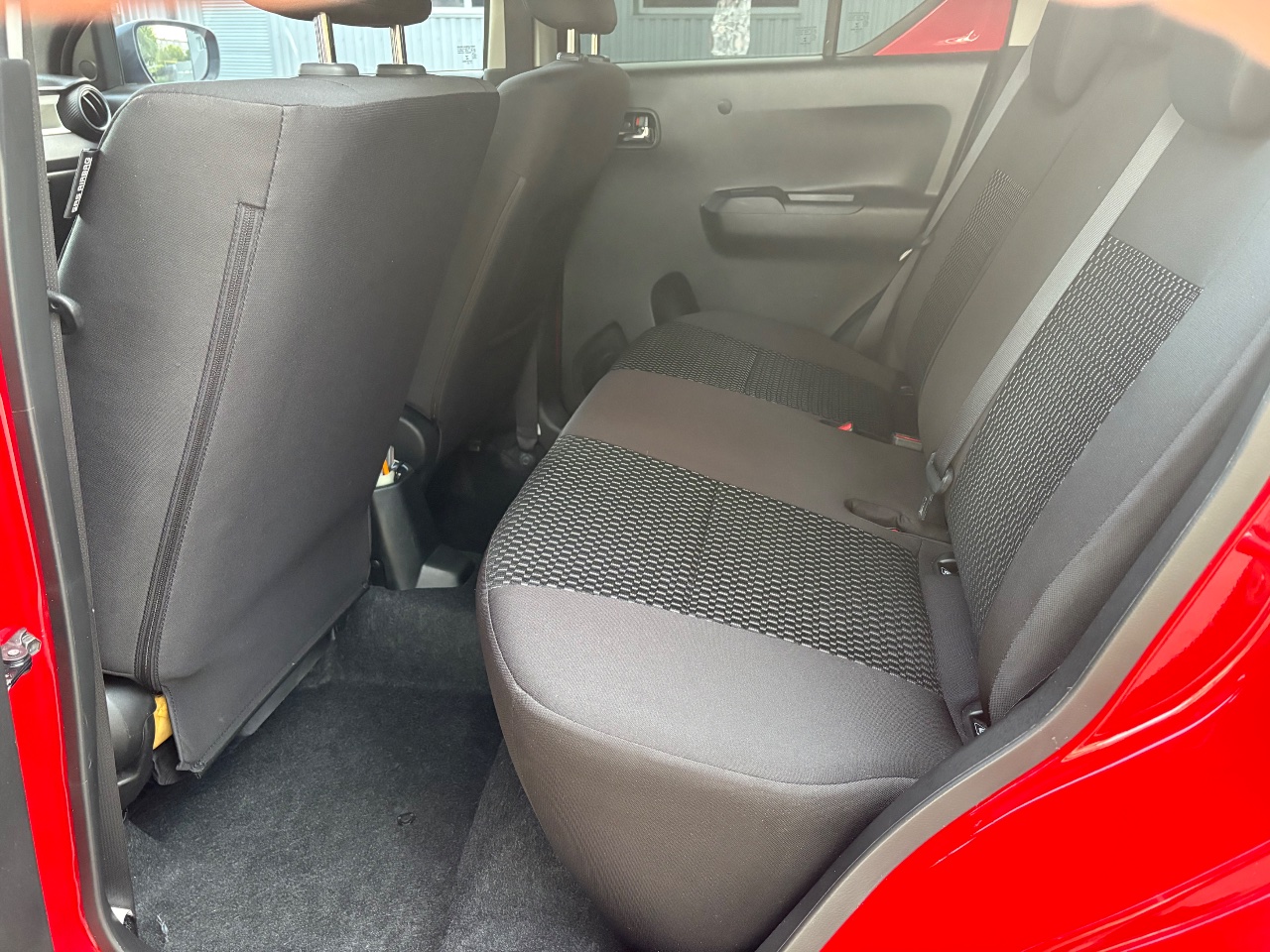 Suzuki Ignis - фото 7