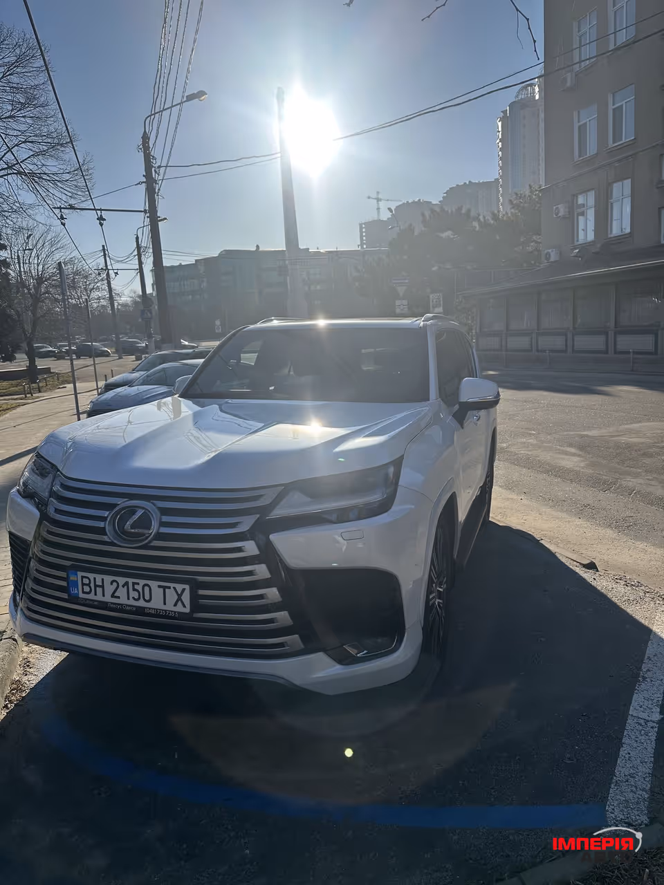 Lexus LX - фото 4
