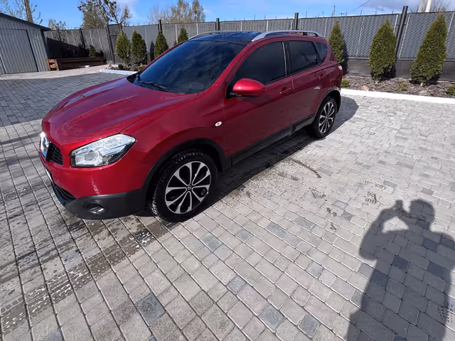 Nissan Qashqai - фото 1