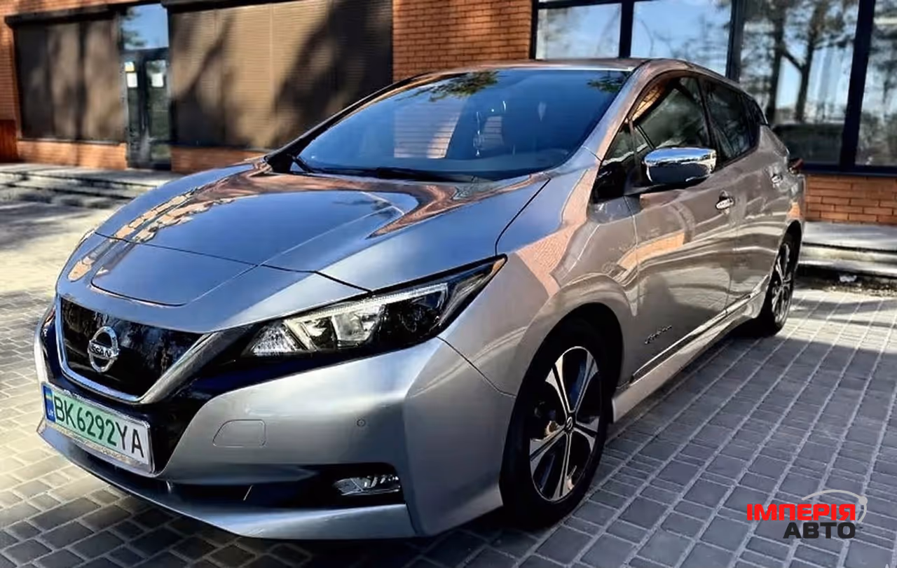 Nissan Leaf - фото 8