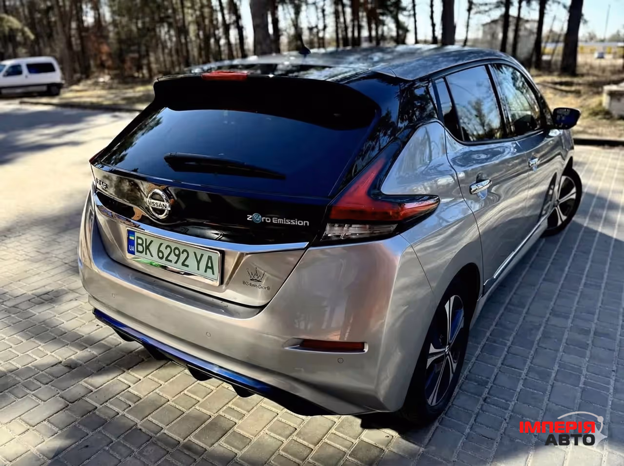 Nissan Leaf - фото 2