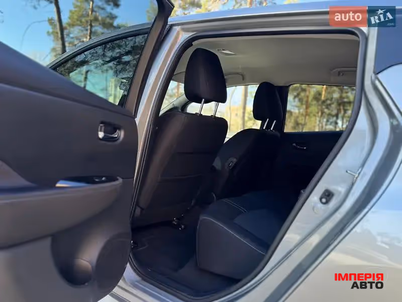 Nissan Leaf - фото 22