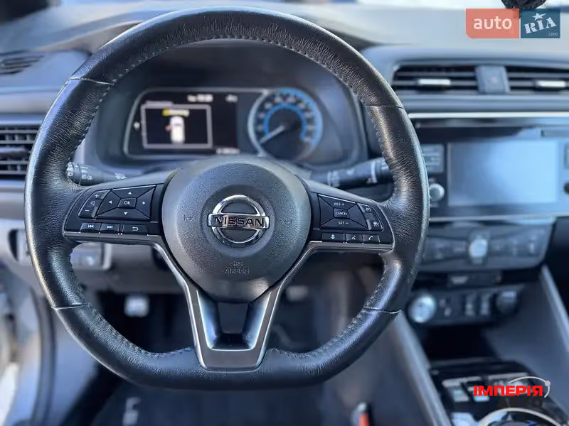 Nissan Leaf - фото 27