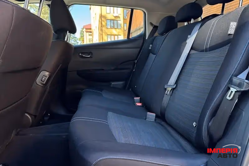 Nissan Leaf - фото 13