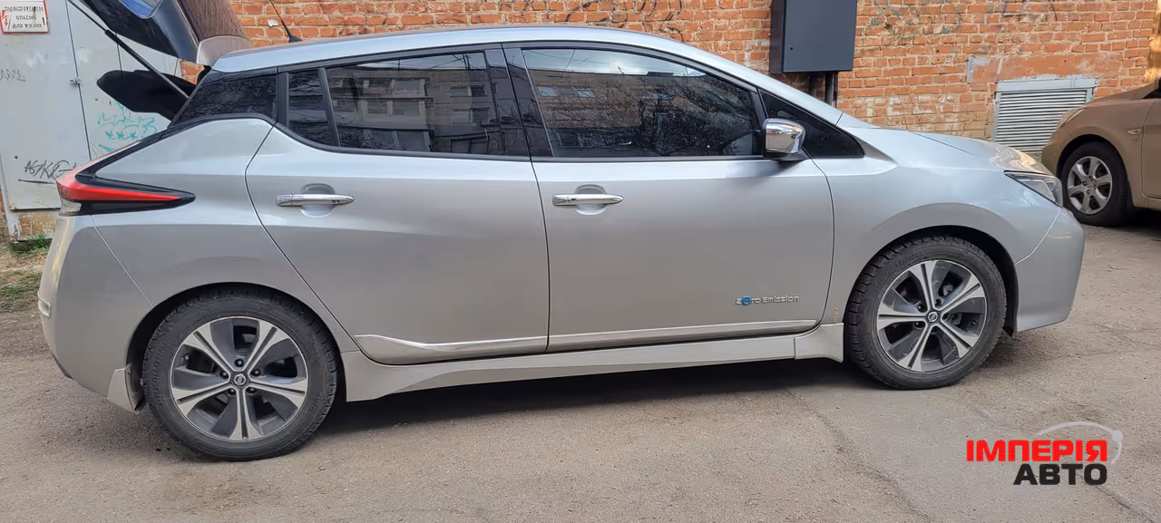 Nissan Leaf - фото 6
