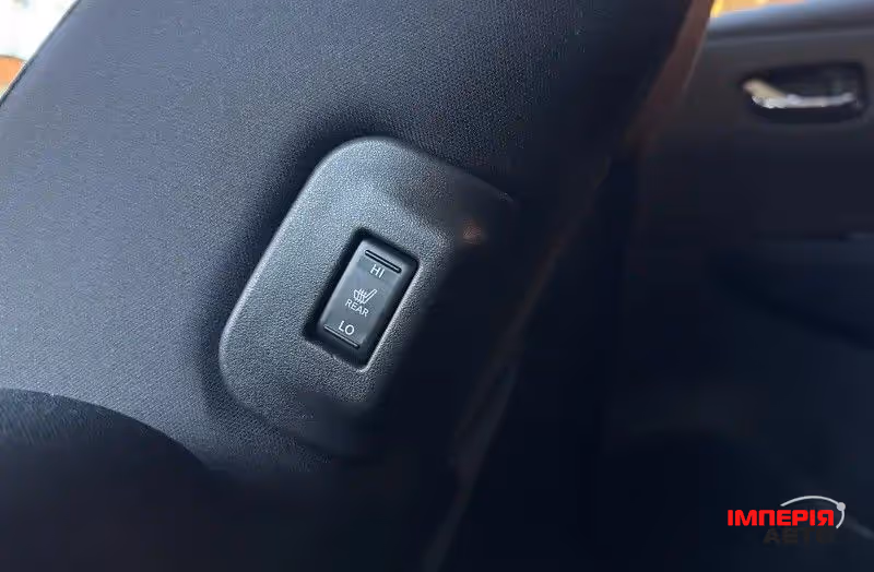 Nissan Leaf - фото 12