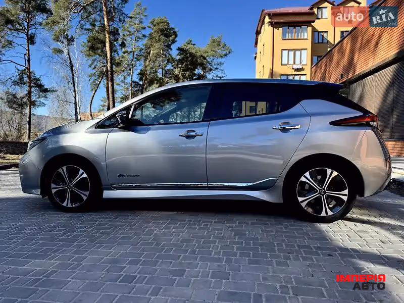 Nissan Leaf - фото 39