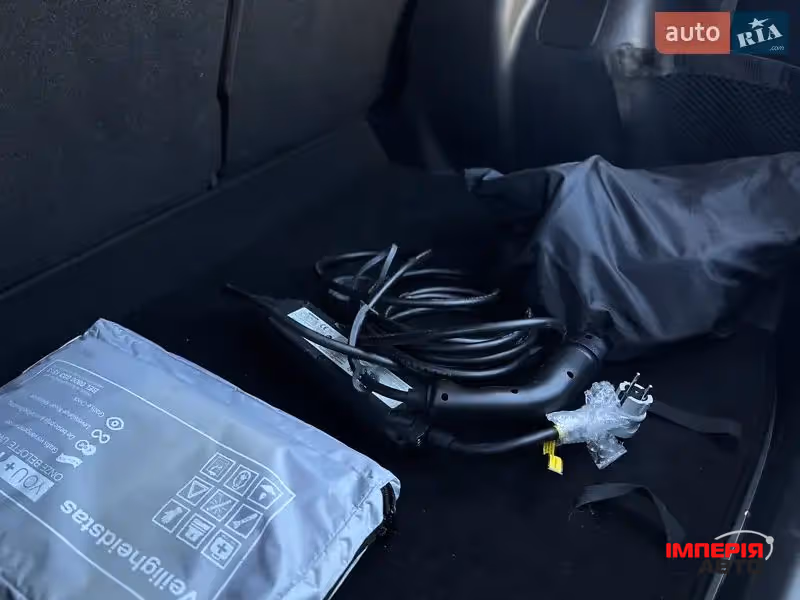 Nissan Leaf - фото 20