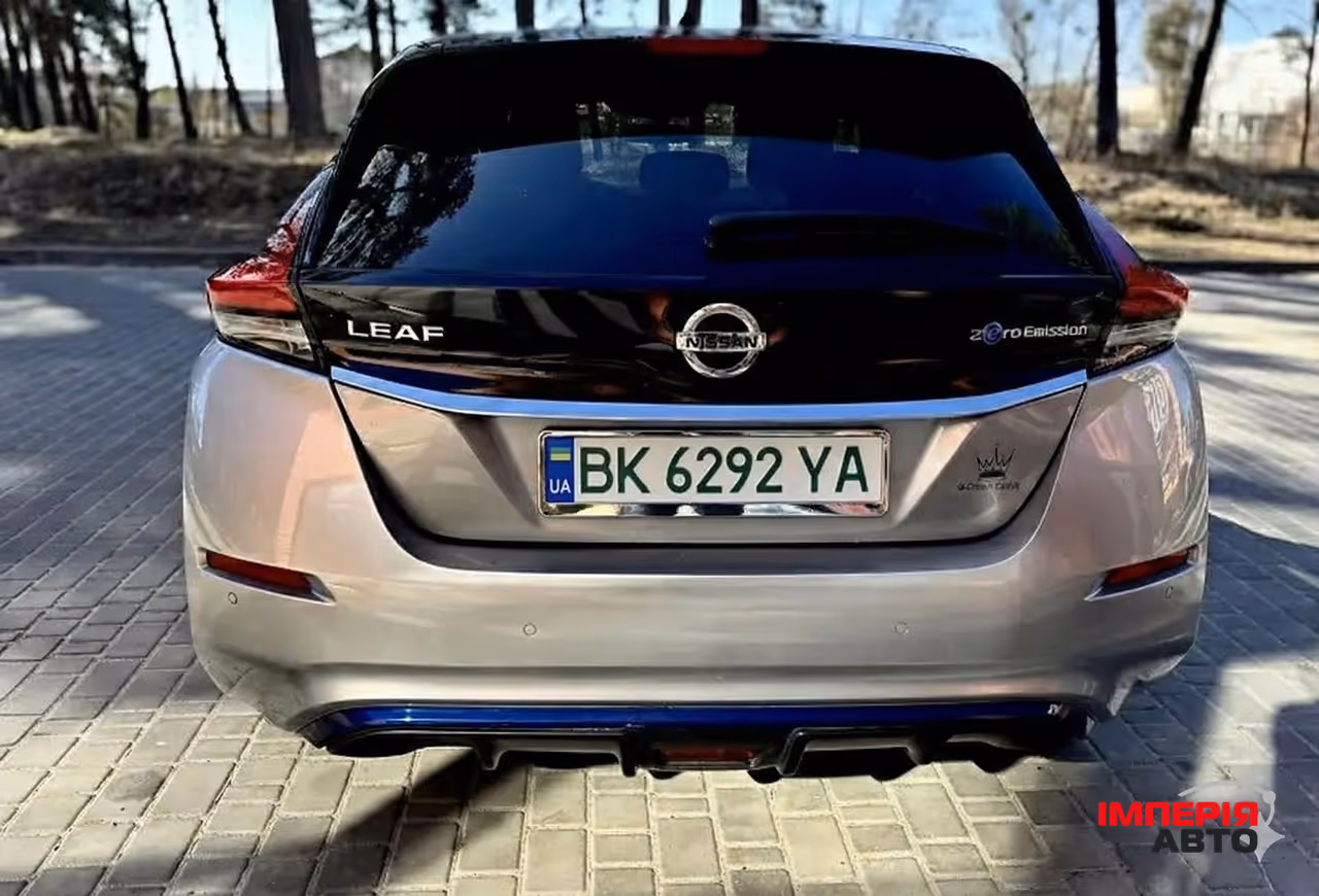 Nissan Leaf - фото 9