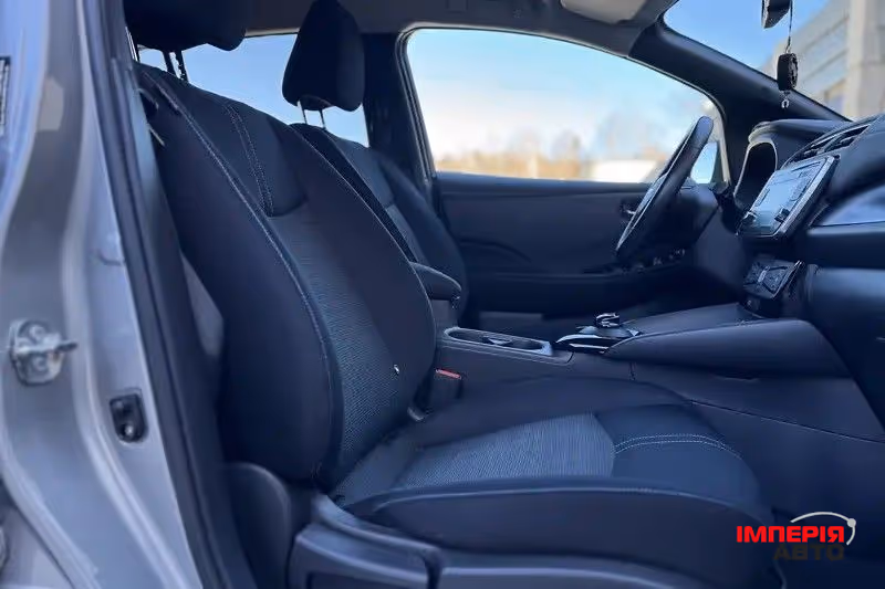 Nissan Leaf - фото 10
