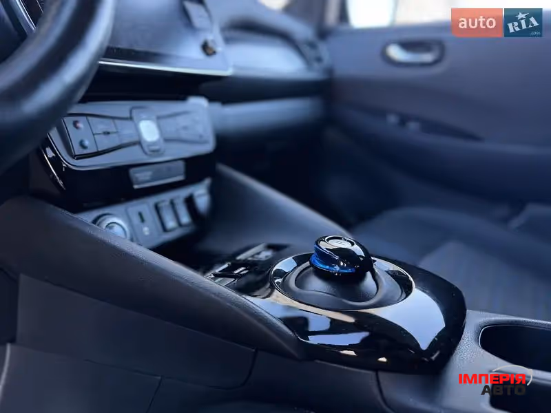 Nissan Leaf - фото 31