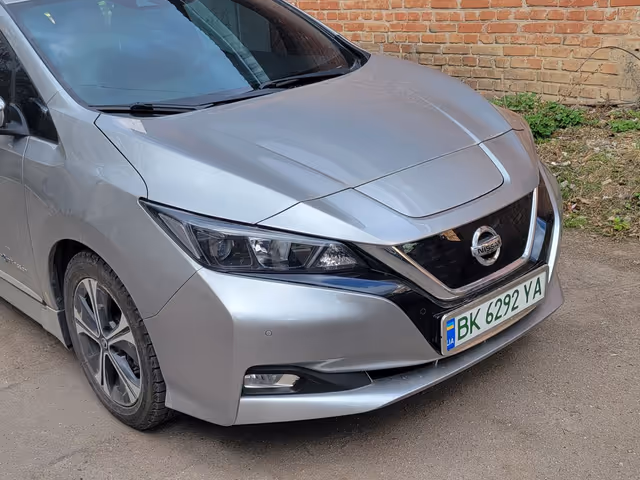 Nissan Leaf - фото 4