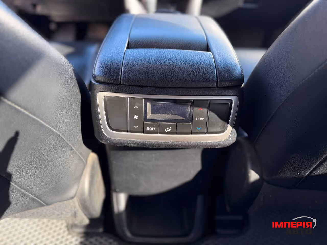 Toyota Highlander - фото 12