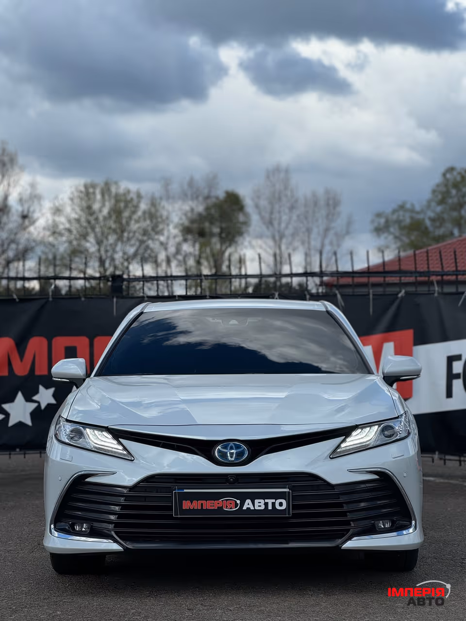 Toyota Camry - фото 2