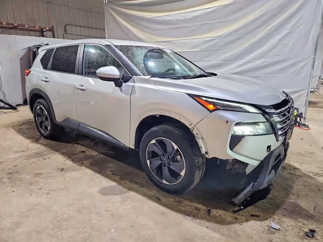 Nissan Rogue - фото 3