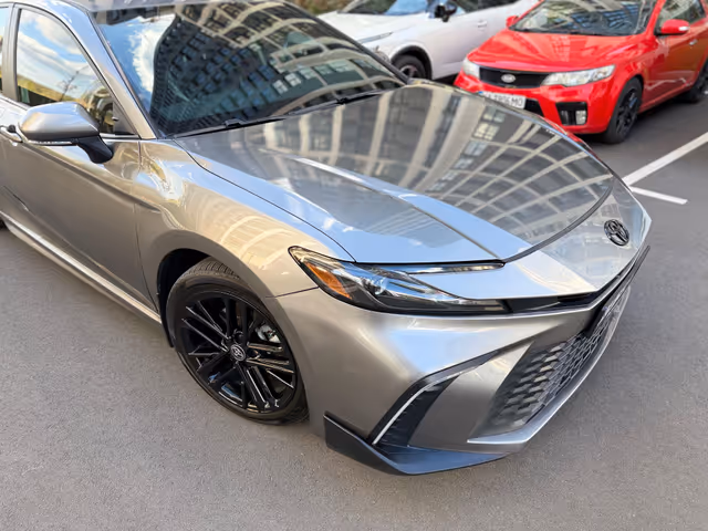 Toyota Camry - фото 4