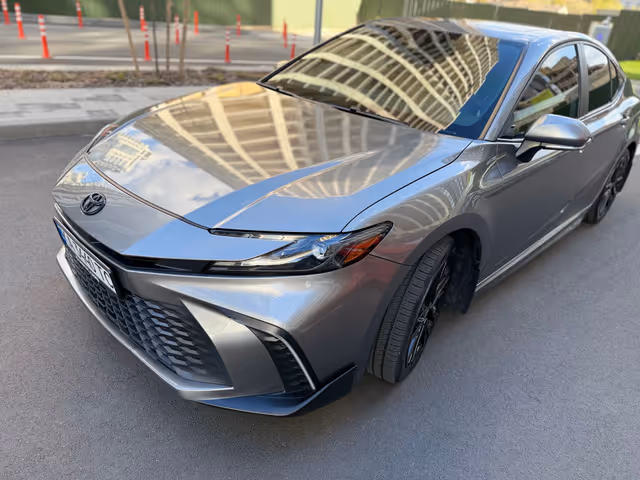 Toyota Camry - фото 3