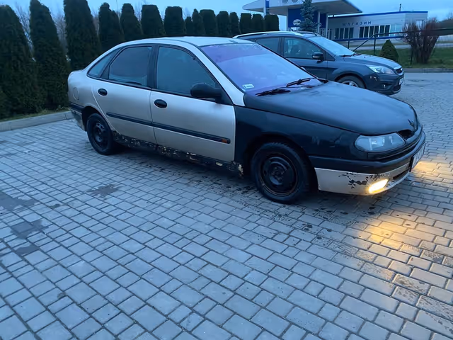 Renault Laguna - фото 3