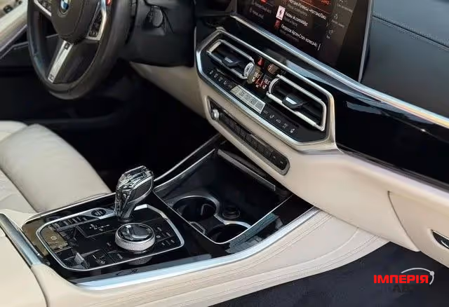 BMW X5 - фото 10