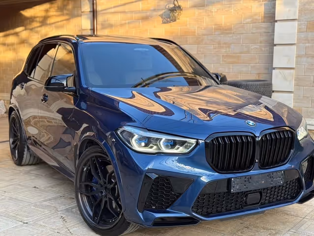 BMW X5 - фото 2