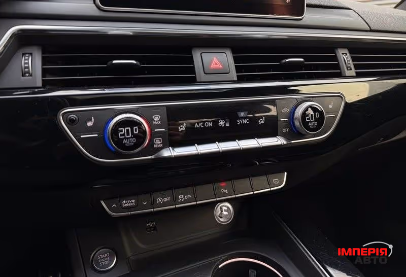 Audi A4 - фото 8