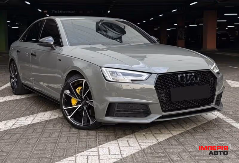 Audi A4 - фото 1