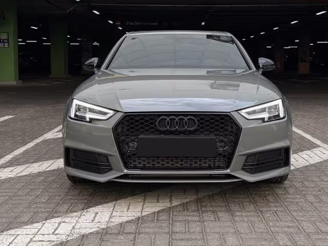 Audi A4 - фото 2