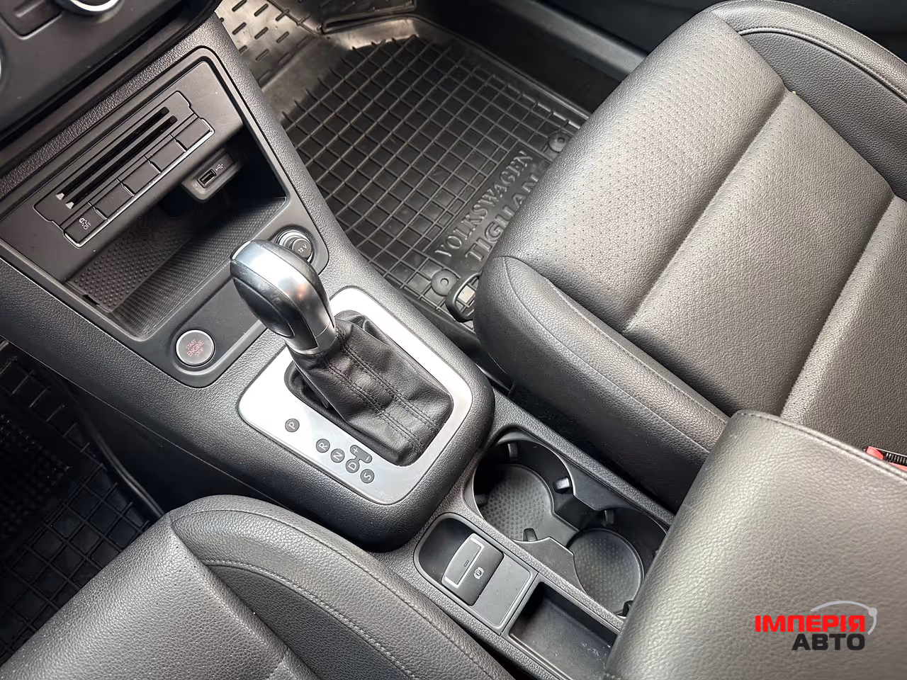 Volkswagen Tiguan - фото 28