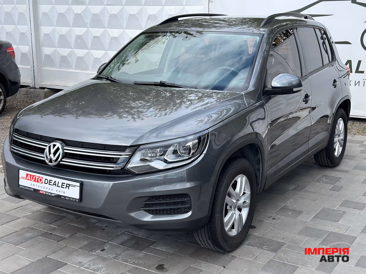 Volkswagen Tiguan - фото 3